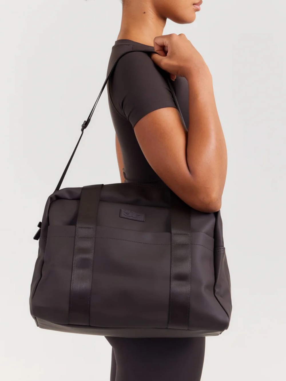 Regular Essentials Bag - Picture 2 of 5
